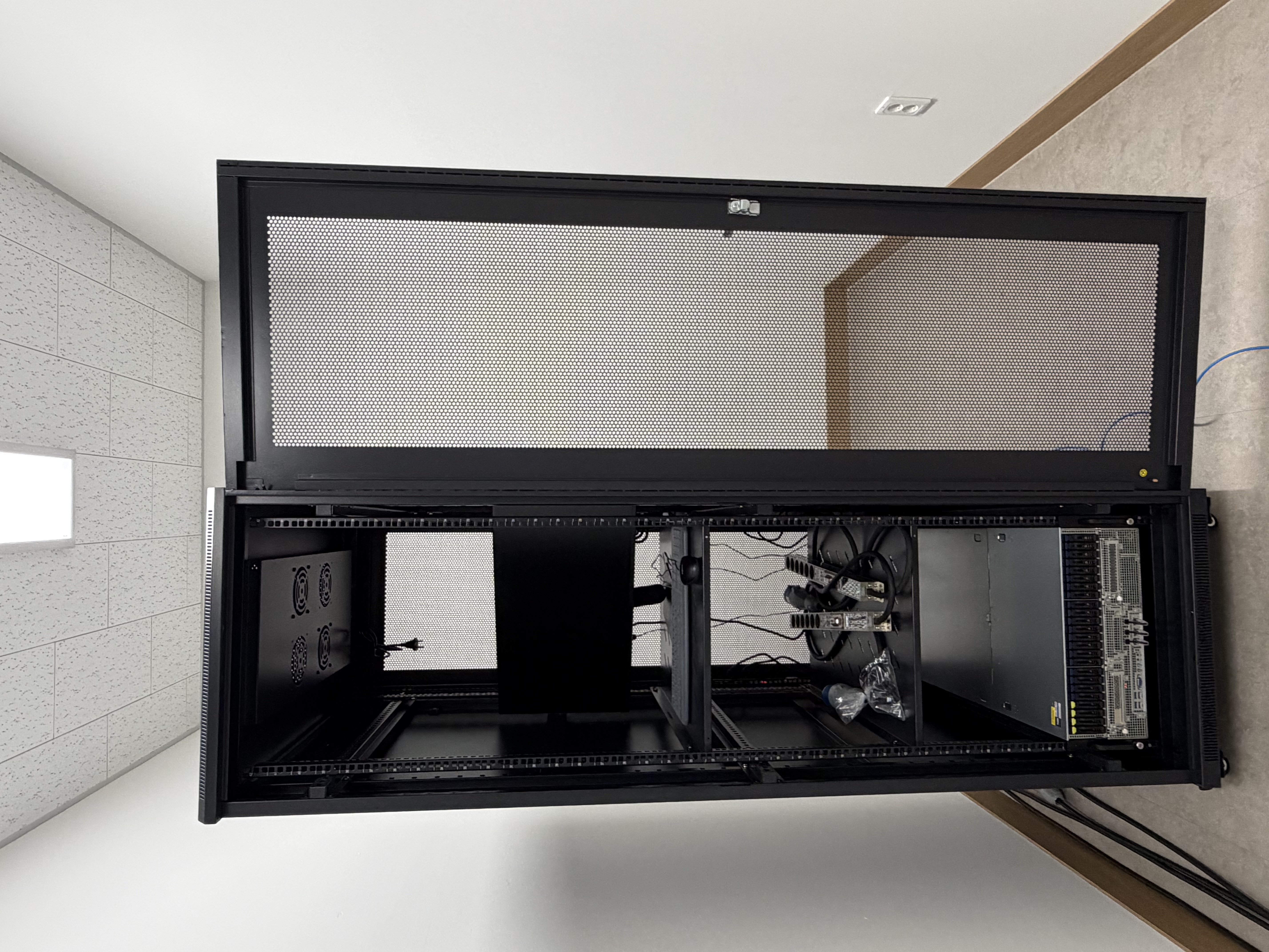 IRDL AI computing server rack